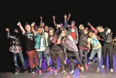 Schulklasse bei Theaterproben im Rahmen des Projekts «fremd?!»(Copyright Dominik Labhardt.@fremd)